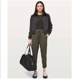 Lululemon Dance studio crop 25” Dk olive 4